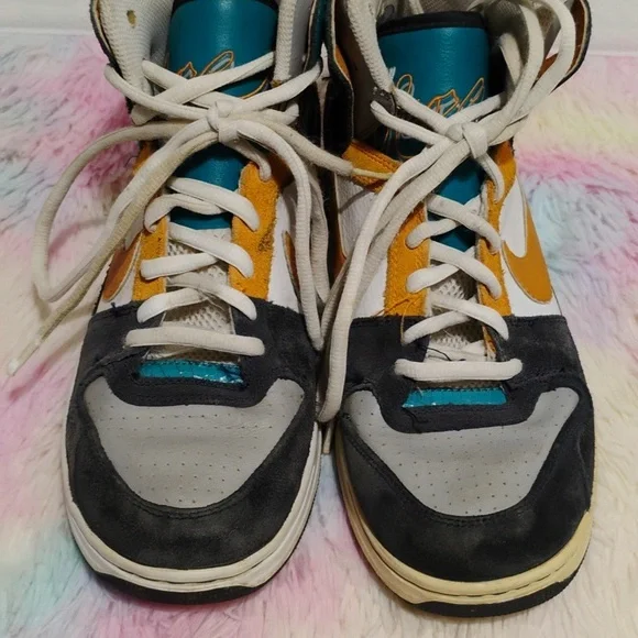 Nike Oncore Vintage Hi Top Shoes 2009 Sz.9 (X-102 CRATE) - Picture 4 of 15